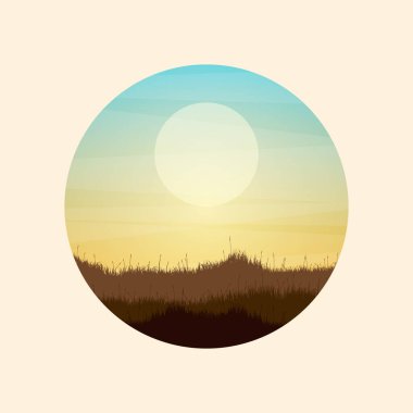 Çimenli ve eski ahşap çitli çayır siluetleri. Kırsal alan, panoramik yaz çimenliği kırsal alan otlar, yabani otlar. Tarım ve tarım. Doğada yaz günbatımı. Vektör illüstrasyonu.