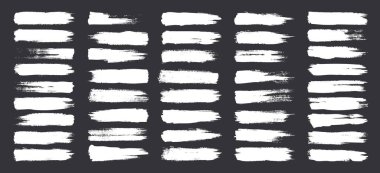 Grunge fırça darbeleri, çizgiler, mürekkep lekeleri, elle çizilmiş karalama şekilleri. El yapımı kabataslak izler, akrilik lekeler, kömür çizgileri. Boya dokuları, kuru fırça etkisi. İşaret altı çizili. Vektör illüstrasyonu.