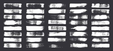 Grunge fırça darbeleri, çizgiler, mürekkep lekeleri, elle çizilmiş karalama şekilleri. El yapımı kabataslak izler, akrilik lekeler, kömür çizgileri. Boya dokuları, kuru fırça etkisi. İşaret altı çizili. Vektör illüstrasyonu.