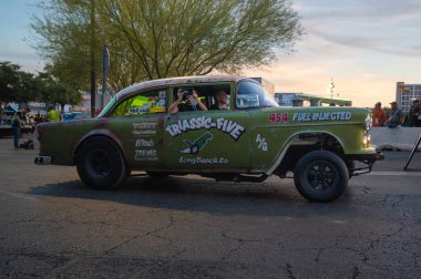 Las Vegas - ABD - 4 Kasım 2022: SEMA Show Cruise sırasında Chevy Gasser Drag Car.