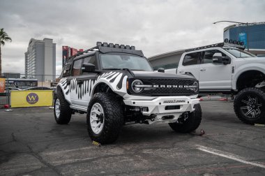 Las Vegas - ABD - 3 Kasım 2022: Ford Bronco Las Vegas Kongre Merkezi SEMA Show sırasında.