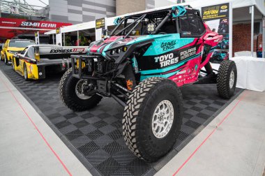 Las Vegas - ABD - 3 Kasım 2022: Las Vegas Kongre Merkezi SEMA Show sırasında Polaris RZR Pro R.