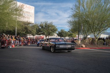 Las Vegas - ABD - 4 Kasım 2022: SEMA Show Cruise sırasında kaslı araba.