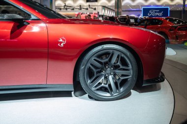 Los Angeles - ABD - 17 Kasım 2022 Los Angeles Kongre Merkezi 'nde Los Angeles Otomobil Fuarı sırasında All-Electric Dodge Challenger.