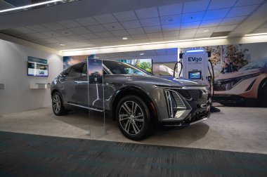 Los Angeles - ABD - 17 Kasım 2022 Los Angeles Kongre Merkezi 'nde Los Angeles Otomobil Fuarı sırasında VinFast VF 8.