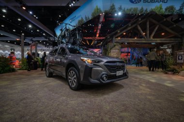 Los Angeles - ABD - 17 Kasım 2022 Los Angeles Kongre Merkezi 'nde Los Angeles Otomobil Fuarı sırasında Subaru Outback.