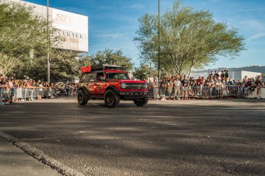 Las Vegas - ABD - 3 Kasım 2023: SEMA Show Cruise sırasında Ford Bronco.