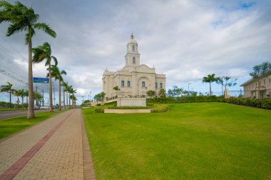 Salvador, Bahia - Brezilya - 30 Eylül 2024: The church of Jesus Christ of Latter-day Saints in Salvador, Bahia, Brezilya.