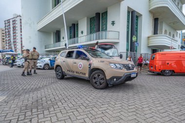 Salvador, Bahia - Brezilya - 29 Eylül 2024: Bahia Eyaleti Askeri Polis Aracı.