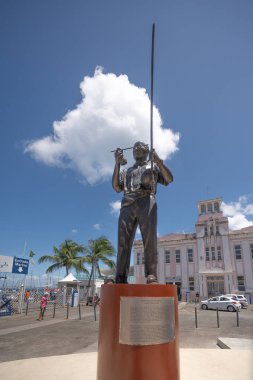 Salvador, Bahia - Brezilya - 30 Eylül 2024: Capoeira Anıtı Capoeira ve Afro-Brezilya kültürünü kutlayan bir anıttır..