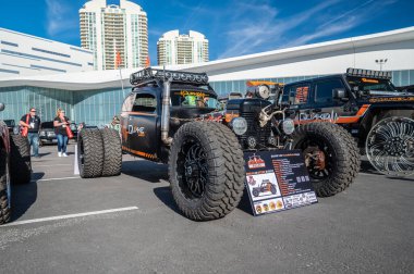 Las Vegas, Nevada - ABD - 2 Kasım 2023: Las Vegas Kongre Merkezi 'ndeki SEMA Show sırasında Volkswagen Bug