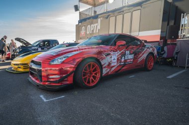 Las Vegas, Nevada - ABD - 2 Kasım 2023: Las Vegas Kongre Merkezi 'ndeki SEMA Show sırasında Nissan GTR