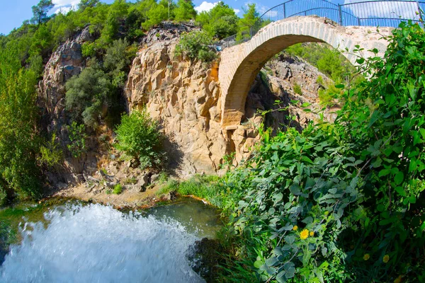 Cascadas Ríos Turquía Histórico Puente Piedra Cascada Gran Foto Donde — Foto de Stock