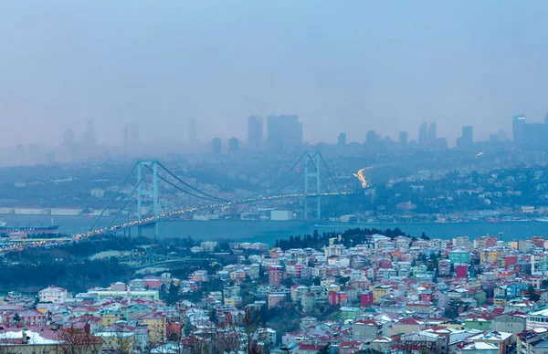 Juli Martyrbron Temmuz Sehitler Koprusu Istanbul Bosporbron Natten Istanbul Turkiet — Stockfoto