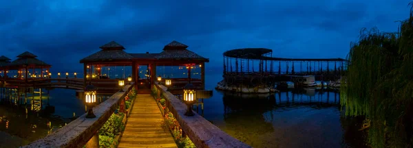 Tratta Resort Ristorante Situato Sulla Costa Del Lago Iznik — Foto Stock