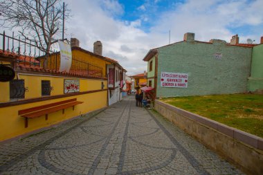  Eskisehir 'deki renkli Odunpazari semti evleri. Eskisehir Türkiye 'de daha popüler bir turizm arızası.