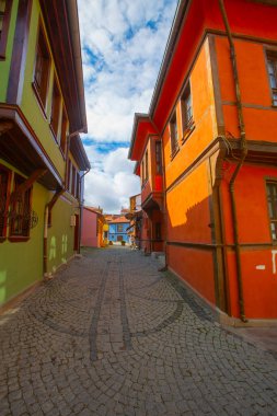  Eskisehir 'deki renkli Odunpazari semti evleri. Eskisehir Türkiye 'de daha popüler bir turizm arızası.