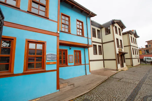 カラフルなOdunpazari地区の家はエスキシーヒル市で表示されます エスキシーヒルはトルコで人気の観光地です — ストック写真
