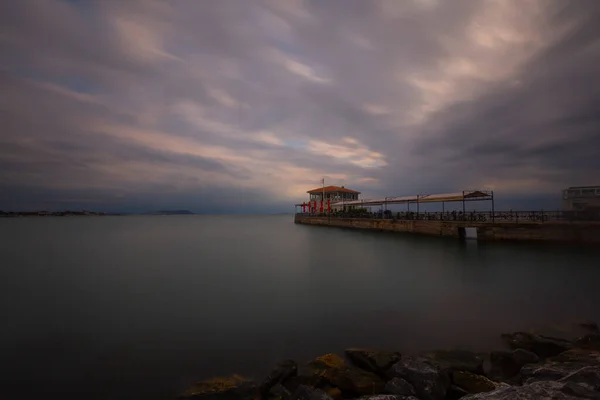 Драматический Вид Море Красивое Небо Моде Стамбул — стоковое фото