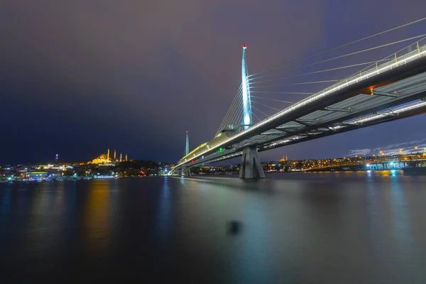Nuevo Puente Halic Metro Noche Verano Cielo Azul Luces Ciudad —  Fotos de Stock