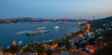 15 Temmuz Şehitler Köprüsü (Boğaz Köprüsü) ve İstanbul manzarası
