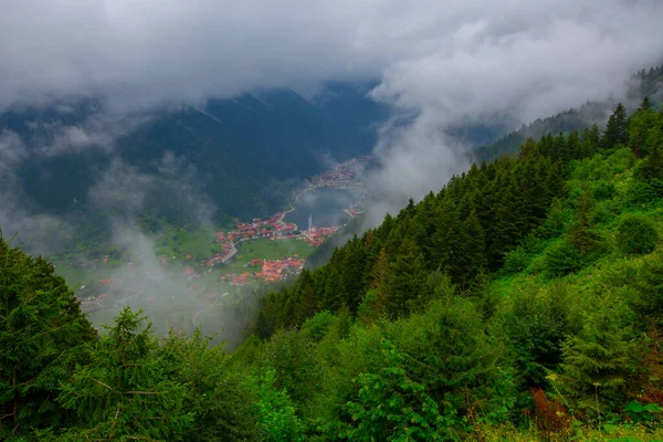 stock image Mountain village of Uzungol in Trabzon, Turkey. (Long Lake)