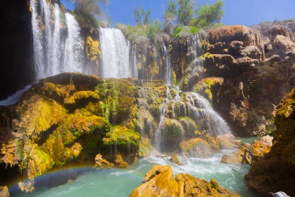 Ein Kleiner Bach Und Wasserfall Auf Dem Berg Gksu Wasserfall — Stockfoto