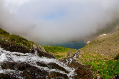 Türkiye 'nin Rize ilinde Avusor Gölü görünümü