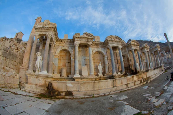 萨加拉斯古城坐落在金牛座山上 是全国保存最完好的古城之一 从罗马浴场的废墟中看到的景象 Burdur Turkey — 图库照片