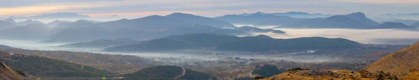 Montagnes Taureau Brouillard Matinal Automne — Photo