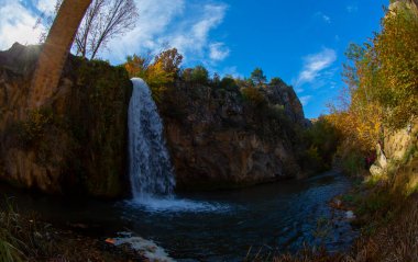 Clandras Bridge. A historical bridge dating from the Phrygian era, located in the karahalli District of Uak province.