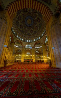 Türkiye 'nin Edirne ilçesindeki Selimiye Camii manzarası. Edirne Osmanlı İmparatorluğu 'nun başkentiydi..
