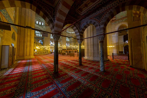 터키의 시에서는 모스크가 보인다 오스만 도였다 — 스톡 사진