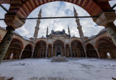 Türkiye 'nin Edirne ilçesindeki Selimiye Camii manzarası. Edirne Osmanlı İmparatorluğu 'nun başkentiydi..