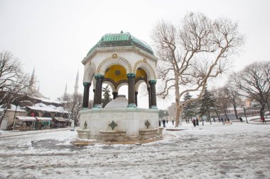 II. Sultanahmet Meydanı, 1898 yılında inşa'dan bir hediye Alman Çeşmesi.
