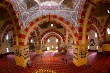 Türkiye 'nin Edirne ilçesindeki eski cami dış görünüşü. Edirne Osmanlı 'nın başkentiydi.