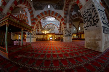 Türkiye 'nin Edirne ilçesindeki eski cami dış görünüşü. Edirne Osmanlı 'nın başkentiydi.