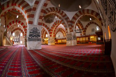 Türkiye 'nin Edirne ilçesindeki eski cami dış görünüşü. Edirne Osmanlı 'nın başkentiydi.