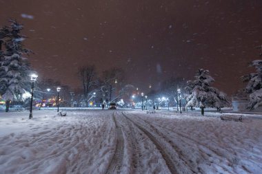 Sultanahmet Meydanı 'nda karlı bir gün. HAGIA SOPHIA 'nın görüntüsü. İstanbul, Türkiye. Hagia Sophia (Türkçe: Ayasofya), İstanbul, Türkiye.