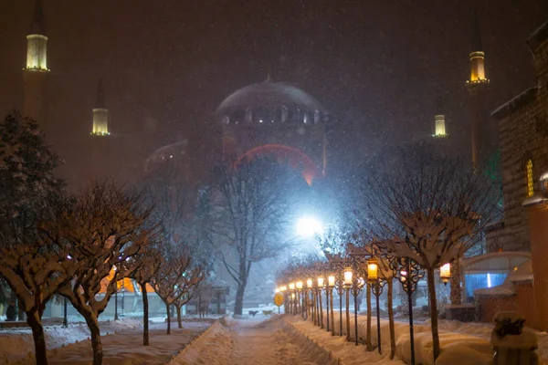 Giornata Nevosa Piazza Sultanahmet Veduta Hagia Sophia Istanbul Turchia Hagia — Foto Stock