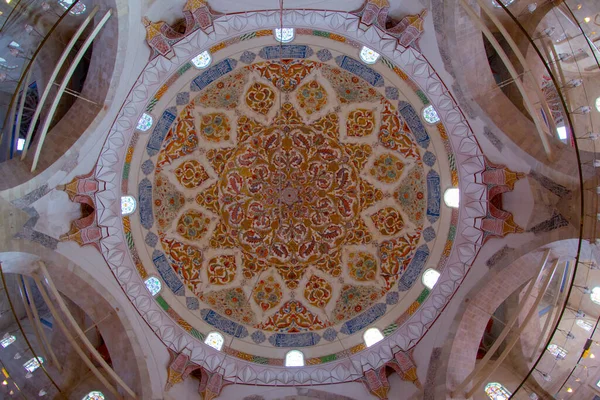 Interior Mezquita Los Tres Serefeli — Foto de Stock