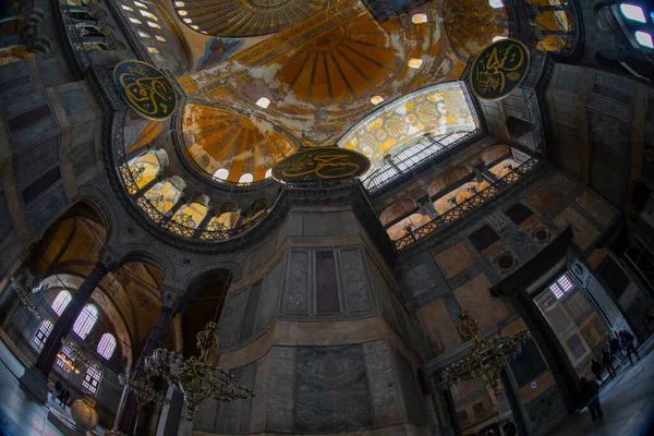 바실리카하기 소피아의 500 이스탄불의 모스크였던 소피아는 오스만 사원들의 본보기가 되었다 — 스톡 사진