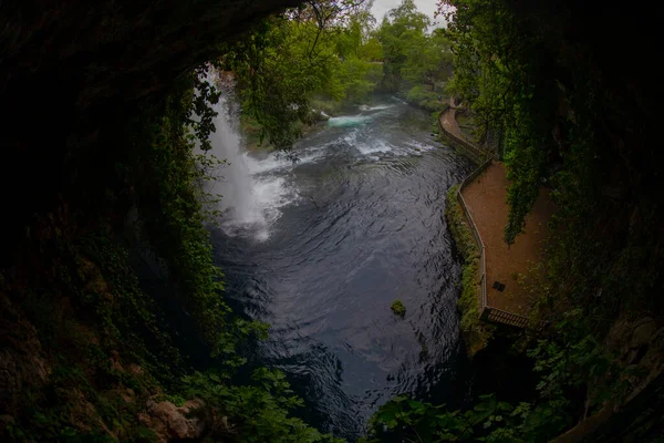 Cachoeira Duden Antalya Turquia Natureza Selvagem Verão Com Árvores Verdes — Fotografia de Stock
