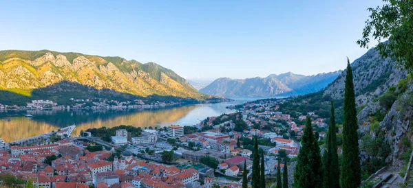 Kotor Montenegro Bahía Kotor Uno Los Lugares Más Bellos Mar —  Fotos de Stock