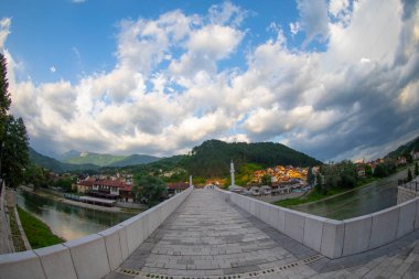 Konjiç Neretva Nehri üzerindeki Eski Köprü - Konjiç, Bosna-Hersek, Avrupa