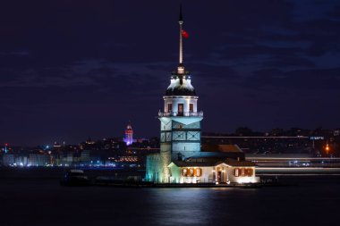 Bakire Kulesi ve Galata Kulesi aşık