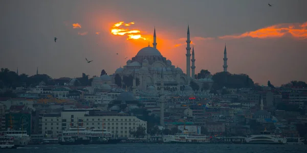 Tramonto Istanbul Turchia Con Moschea Suleymaniye Moschea Imperiale Ottomana Vista — Foto Stock