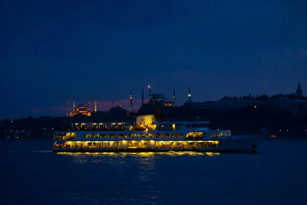 Turecko Istanbul Místní Vysokorychlostní Trajektové Nebo Námořní Autobusové Autobusy Dojíždějící — Stock fotografie