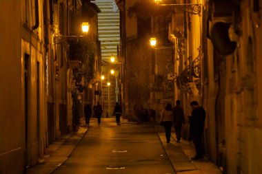 Verona, Veneto bölgesinin güzel günbatımı hava manzarası, İtalya.
