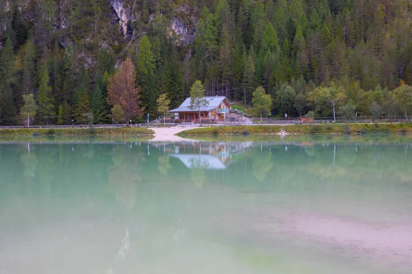 Sabahleyin Lago Landro Güney Tyrol Talya Dolomitler Bir Göl — Stok fotoğraf